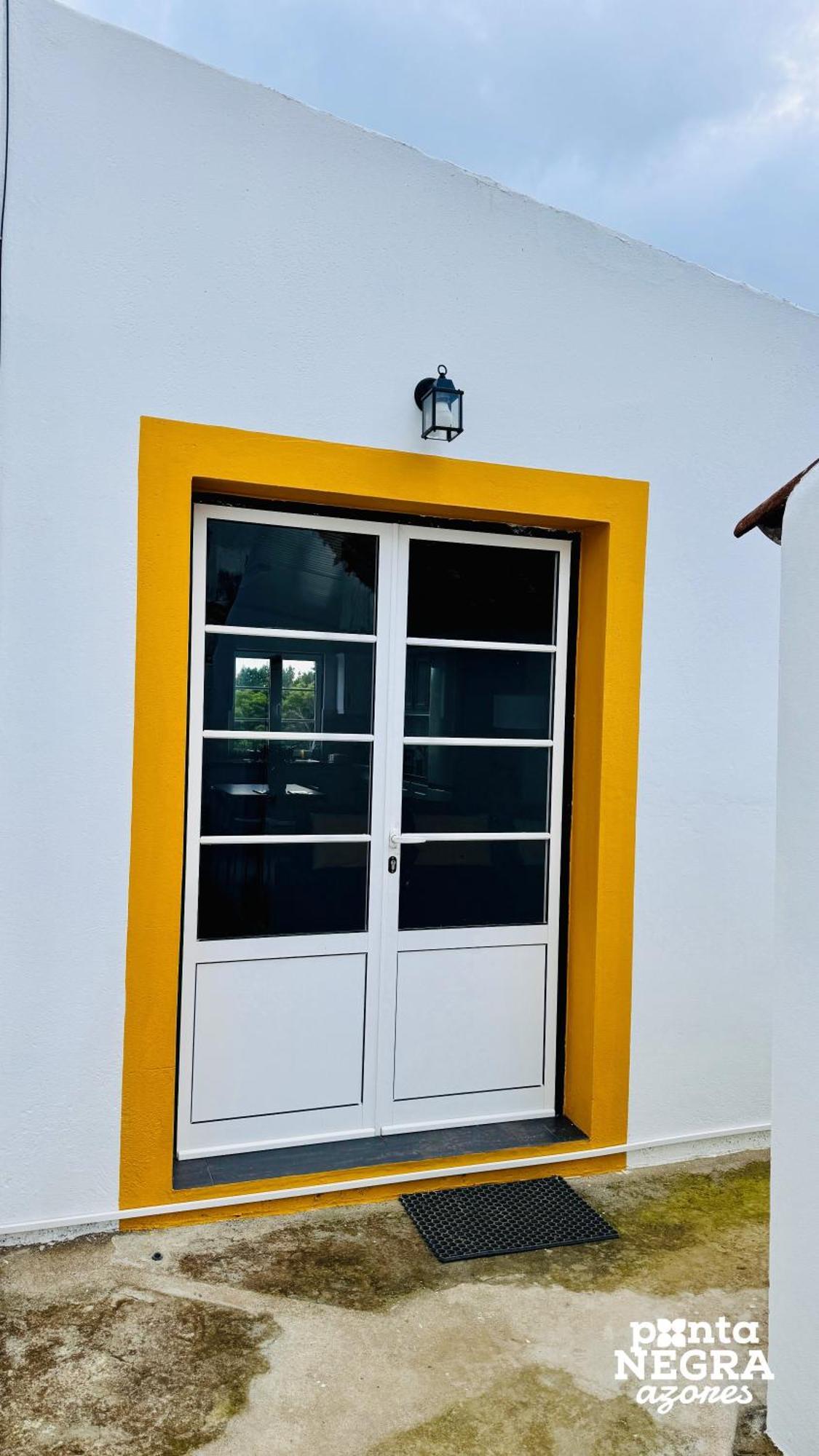 The Biscuit House By Pontanegraazores Praia da Vitoria Bagian luar foto