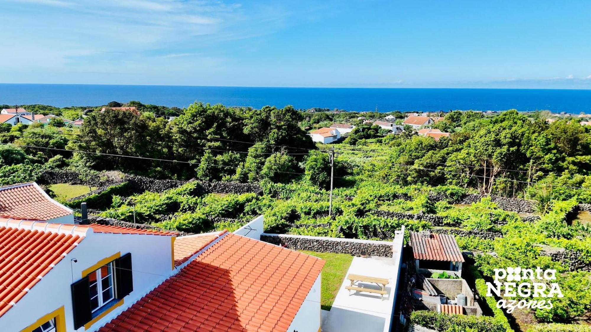 The Biscuit House By Pontanegraazores Praia da Vitoria Bagian luar foto